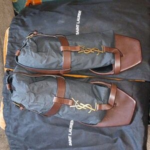 NEW Saint Laurent Cassandra Sandal